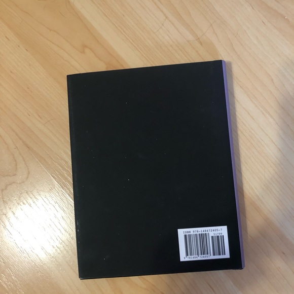 Disney villian book: poor unfortunate soul - Picture 2 of 4